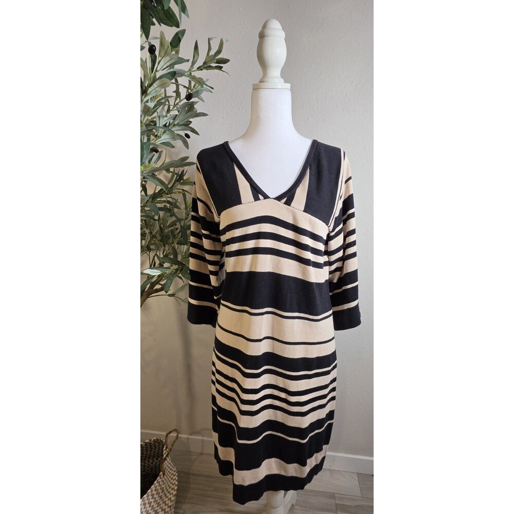 Medium Trina Turk Black Tan Striped Knit Dress V Neck 3/4 Sleeve Mod Minimalist